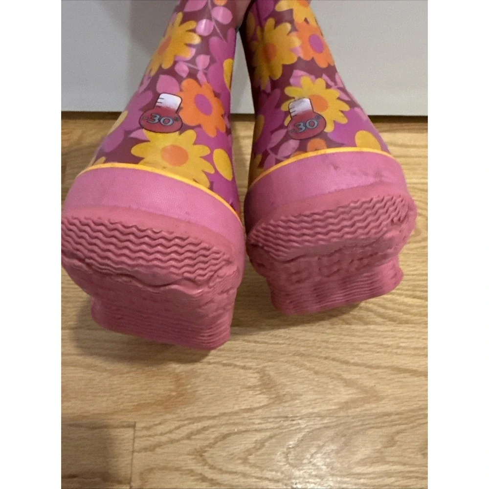 Bogs Flower Dots Youth Girls Size 6 Pink Floral Waterproof Winter Snow Boots